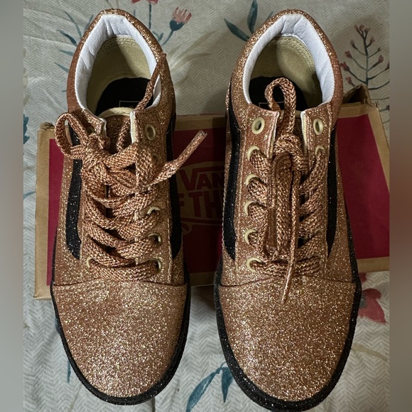 Customized VANS - Picture 6 of 6